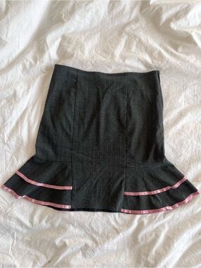 Y2K Charcoal Grey Pinstripe Flared Hem Skirt with Pink Ribbon Trim